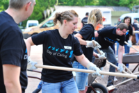 Viele_Haende_packen_an